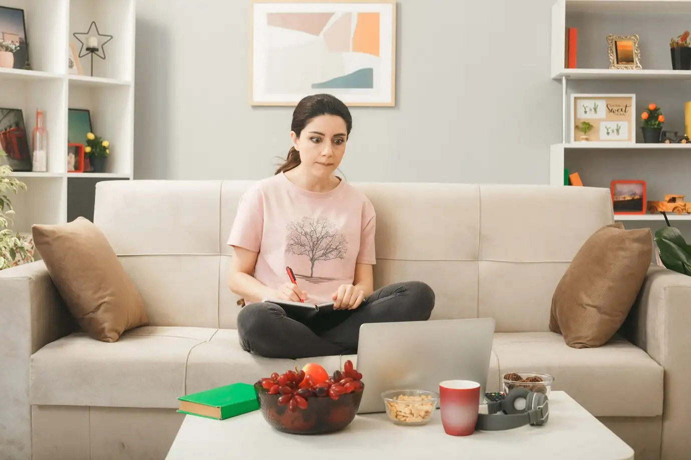 Online Consultation for Anorexia Nervosa Support with Mental Health Experts at HopeQure