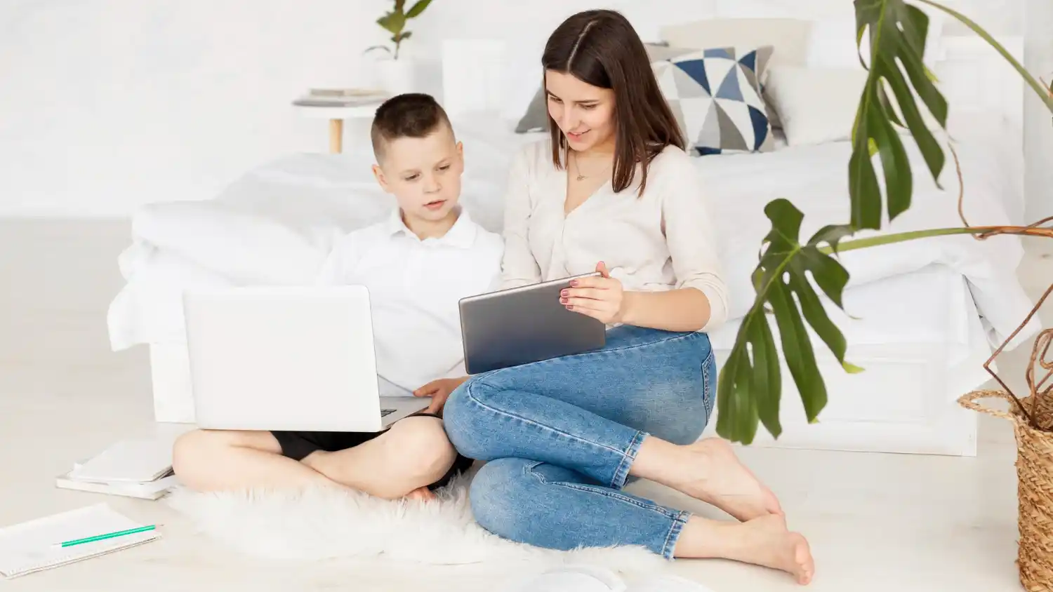 Online Consultation for Authoritative Parenting Support with Mental Health Experts at HopeQure